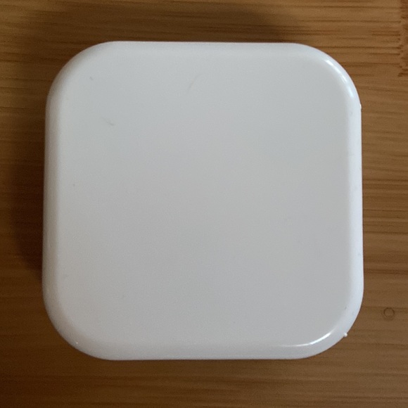 NWOT Metallic purple wired headphones with 3.5mm jack, still in original box - Picture 2 of 3